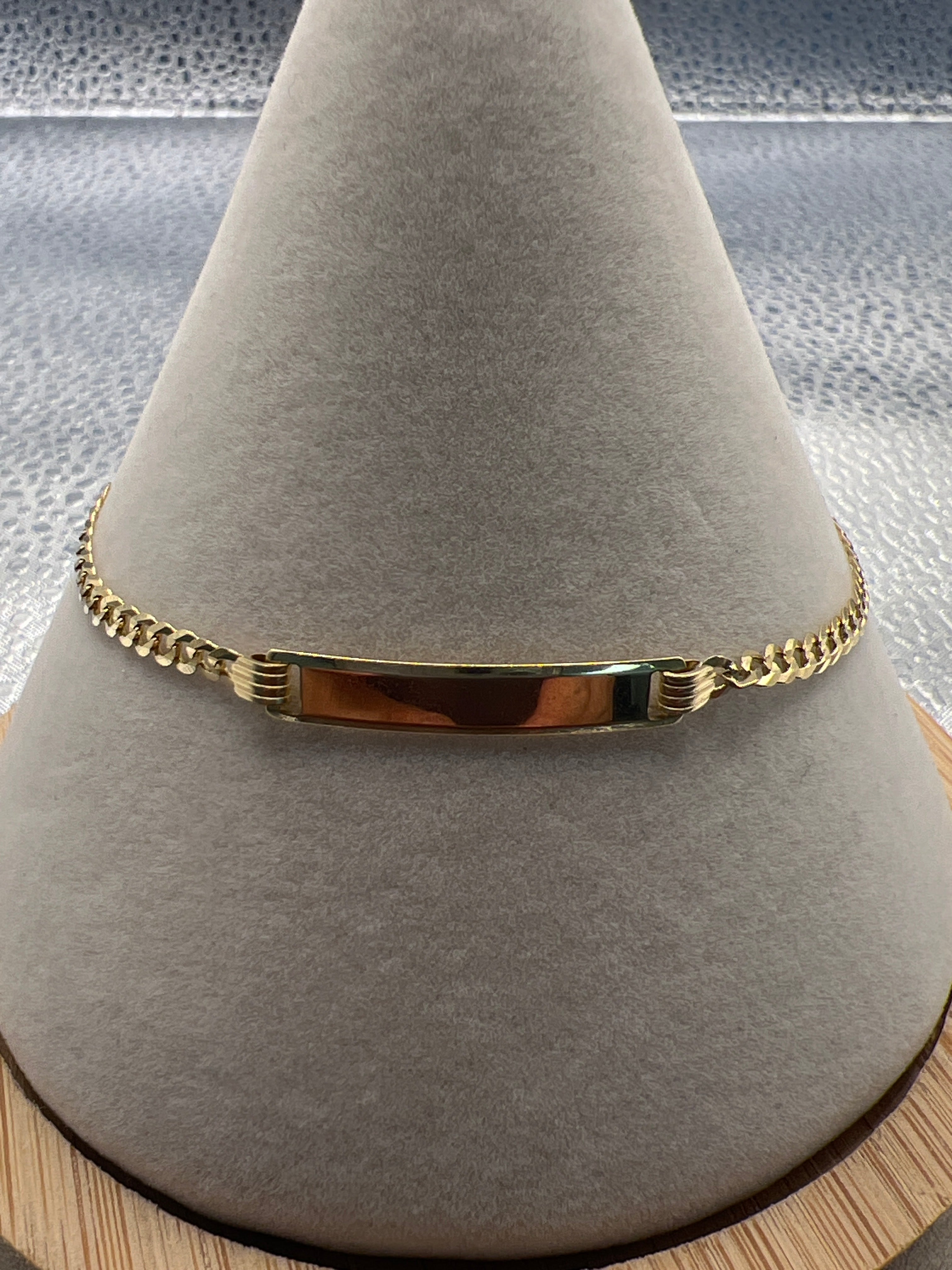 14K Yellow Gold Cuban Plate Bracelet 7” – 2.5mm Classic Gold Bracelet