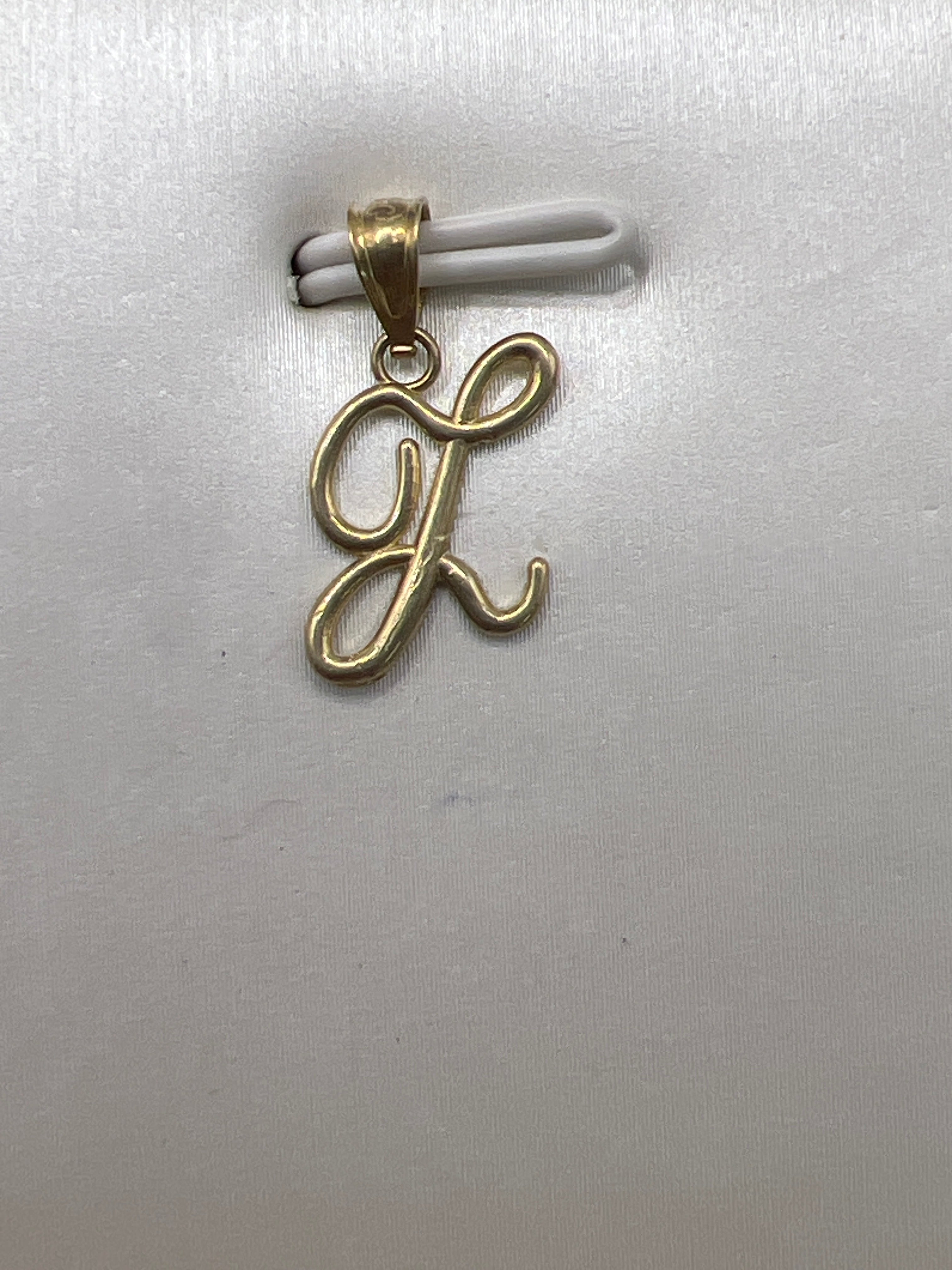 10K Yellow Gold Initial L Pendant – Personalized Letter Necklace Charm