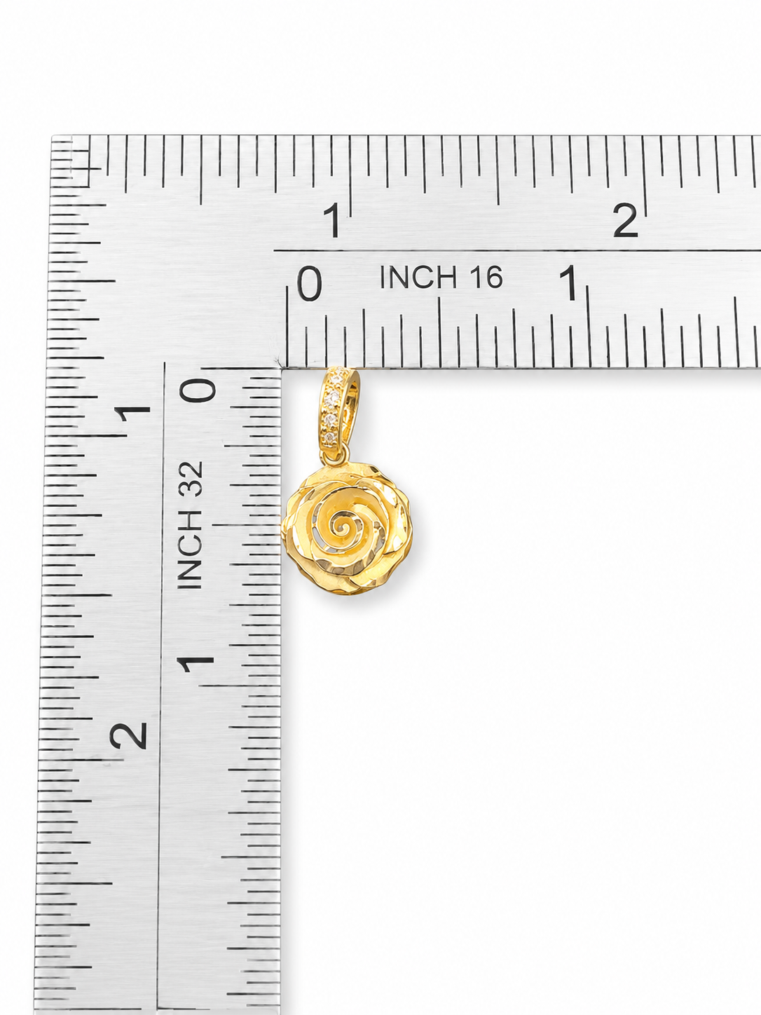 10K Yellow Gold Flower Pendant – Elegant Floral Necklace Charm