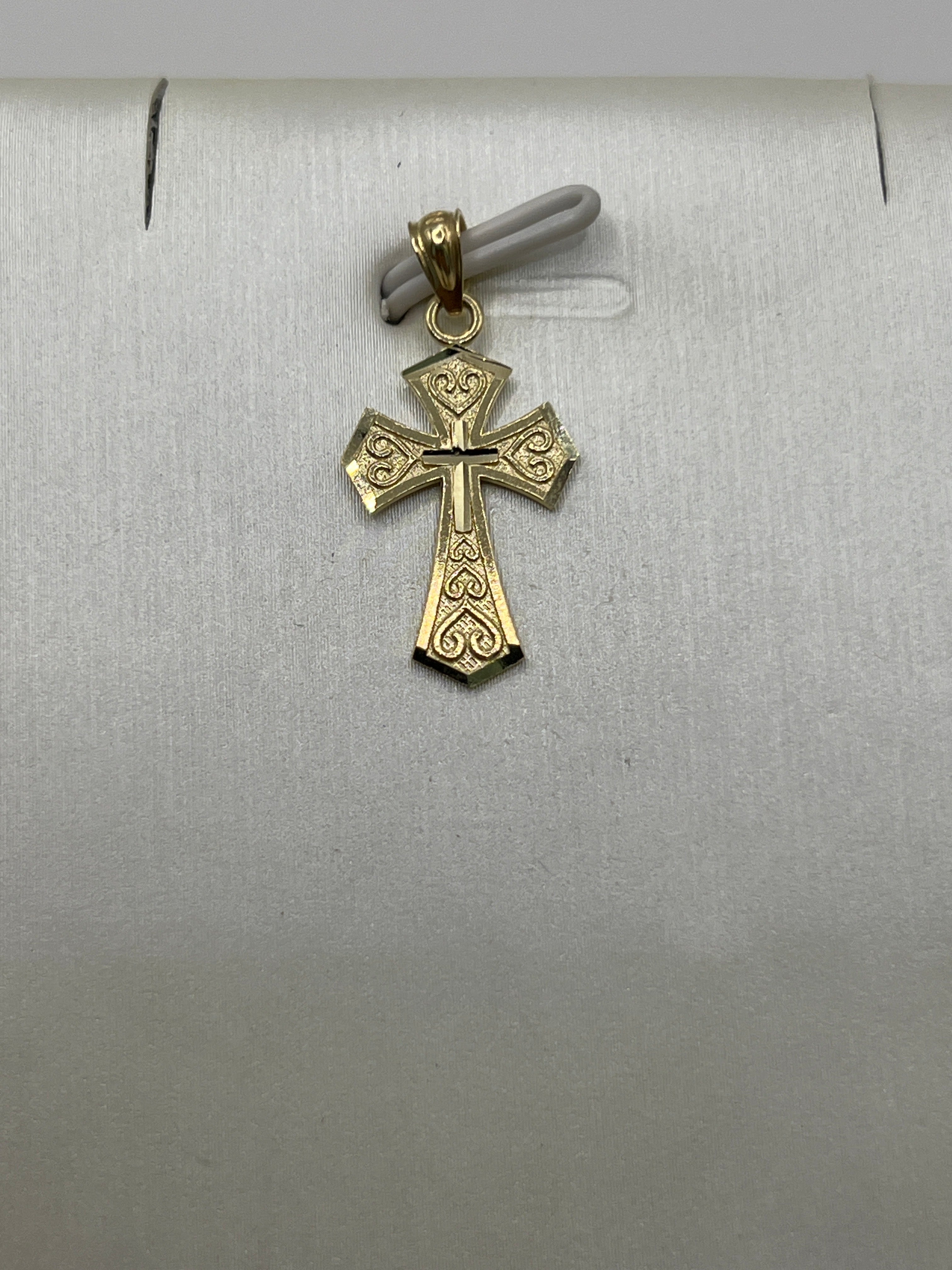 10K Yellow Gold Cross Pendant – Classic Faith Religious Necklace Charm